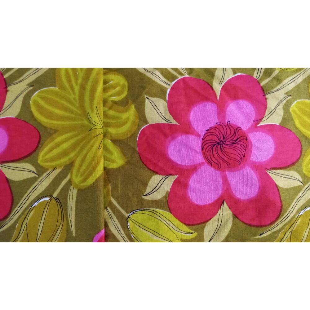Vera Neumann Tablecloth Green Pink Floral Cotton 58" x 100" Mod MCM - Picture 2 of 8